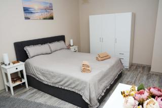 Beachside 2BR Gem Lazur - 2