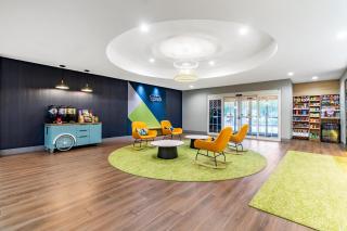 Spark By Hilton Missouri City - 9