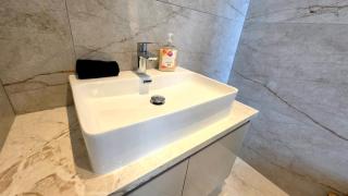 Zantis Executive Suites 202 - 1