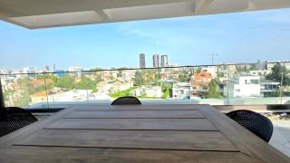 Zantis Executive Suites 301 - 6
