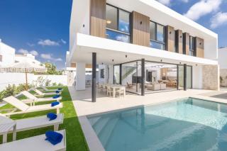 New 4 bedroom villa with pool, 100 Meters from the beach - 6