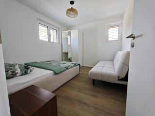 Premium furnished residence for business and family stays - Grandson - 7