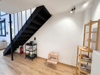 Martiou Urban Metro Loft w Private Entrance 2 min to Metro - 4