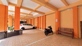 RedDoorz Syariah At Endrayanti Inn RSUD Yogyakarta - 4
