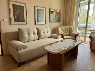 Cozy Apartment by the Forest - 8