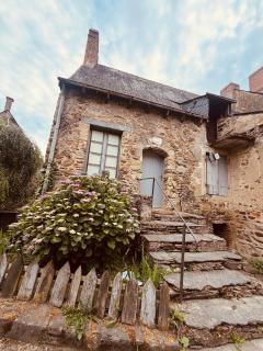 Maison au cœur Chenillé-Changé, village de charme - 4
