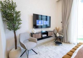 Chic Furnished Studio in Bay Residence near Beach - 9