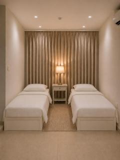 Island Club Guest House - 2