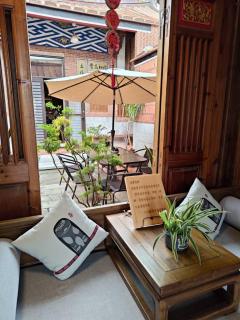 Ba Ba Guan Hai Ancient House B&B - 8