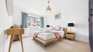 Red Robin - 2 Bedroom Holiday Home - Sageston - 7
