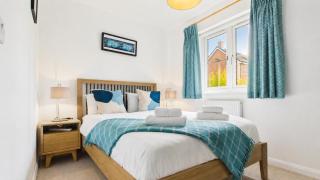 Red Robin - 2 Bedroom Holiday Home - Sageston - 6