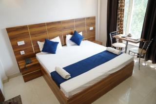 hotel kartik zirakpur chandigarh - 1
