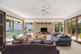Spacious Coastal Luxury - Steps to Beach - 2