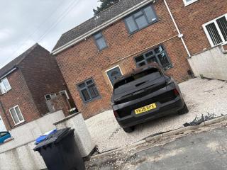House Sleeps 6 with Hot Tub and Parkingcheaiesst than on any site - 1