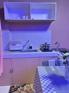 Reg'z Boarding House - 0