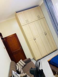 Kisaasi Bahai Road 1 Bedroom B&B - 9