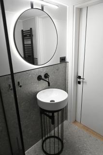 Unique Apartment - 4