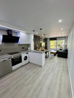 TuristMar - Amplio Apartamento en Salou con piscina, a 2 minutos de la Playa - 4