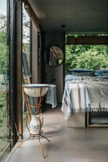 Maringotka Pomněnka by TwoFingers glamping - 1