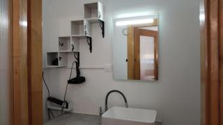 Big Apartman - Center Split - 7