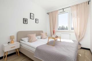 Przytulny Apartament z Balkonem w Centrum Chorzowa by Noclegi Renters - 9