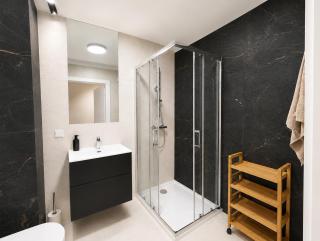 Łódź City Center Premium Apartment by JumpInHere - 4