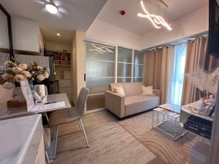 J&M Homestay - 24th Floor City & Mt Apo View Near Roxas Night Market - 6