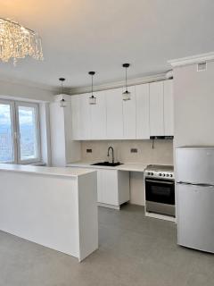 White Residency - 6
