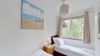 36 Strawberry Hill, Tolroy Manor - 1