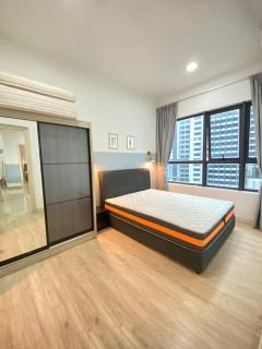 2 bed rooms Modern Cozy Apartment with City View - 8