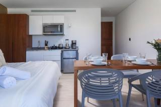 Spectacular Studio in Resort Complex, pool, gym - 2