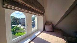 Crescent view penthouse - Luxury Apartment Central Buxton - 4