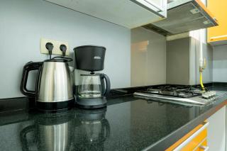 Spacious 3BR Apartment in Central Istanbul - 2 Bathrooms - 6