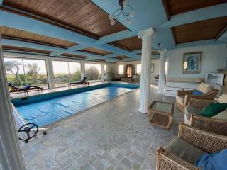 Coastal family home, sea views, indoor pool - 5