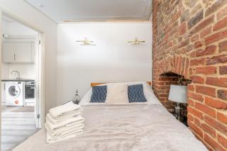 Beautiful 1 Bedroom Apartment in Clifton, Bristol - 3