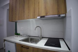 Ellie's Modern Haven Kryopigi - 4