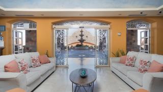 Scenic Luxury Gorgeous Ocean Front Condo - 6