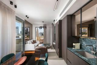 Penthouse 2BR Terrace - TLV Skyline - MAMAD D80 - 6