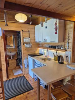 Siedlisko nr 4E i 4F nad jeziorem Skarlińskim, jezioro, mazury, domki letniskowe, bania - 7
