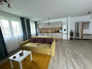 Cozy & Bright Apartment - 4