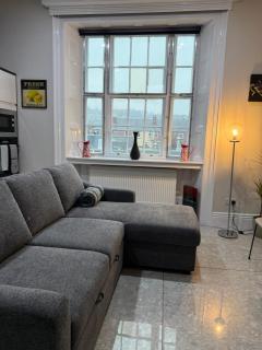 Super Luxurious Hillsborough Serviced Apartments - 5