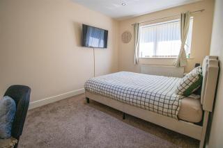 Entire Home-Sleeps 5 Netflix Parking Blackpool 25m - 3