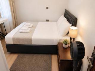Shangri-La -Marriot residence, walking distance to Sarit Centre , Marriot and Movenpick Hotel - 2