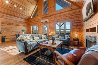5 Cabins for Groups - Sleeps 54, Hot Tubs - 8