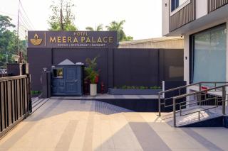 Hotel Meera Palace - 4