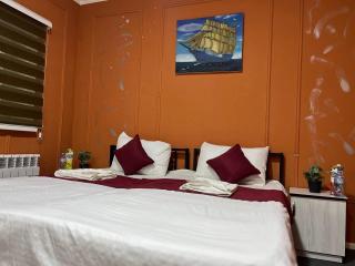 The Palms Hostel - 1