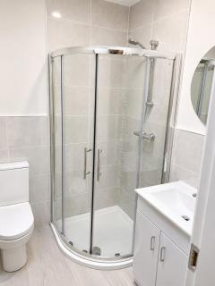 Modern Stay in the Heart of Thurles Room1 Shared Apt - 2