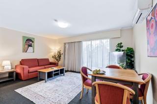 Charming Suite Easy Access 2 CBD by Custom Bnb Hosting - 5