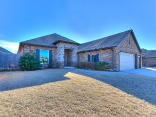 Snag This Slice of Heaven in Warr Acres - 4