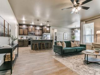 Beautiful 4 bed2 bath home in Norman! - 3